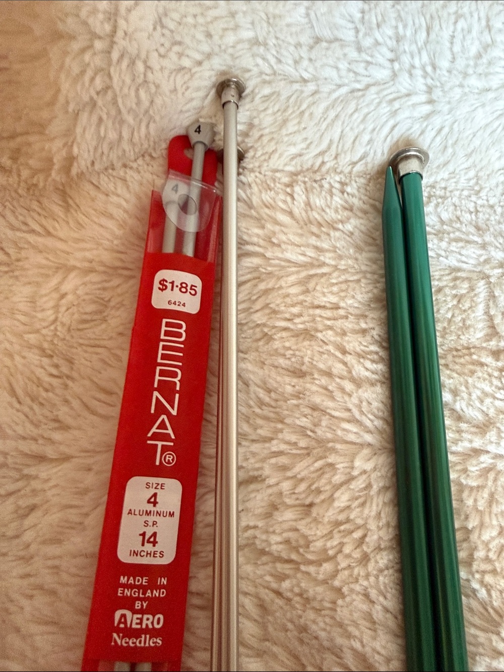 Vintage Knitting Needle Lot Bernat Aero Boye Bates Aluminum Wood Plastic 10+ Prs - Picture 2 of 7